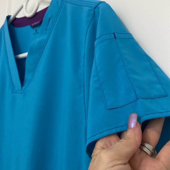 Carhartt Force Scrub Set |Size Small - Picture 5 of 13